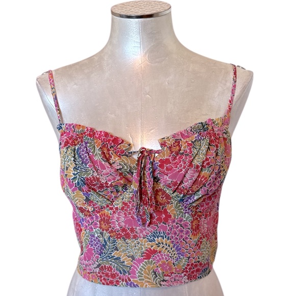 Azoe Tops - Azoe Women’s Floral Cropped Top Spaghetti straps- Size Large